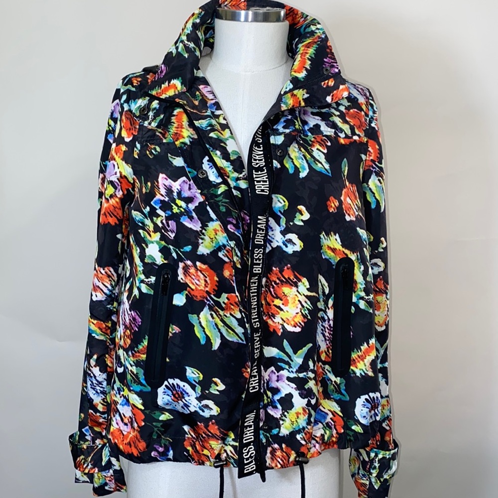 Exclusive LLR Windbreaker!